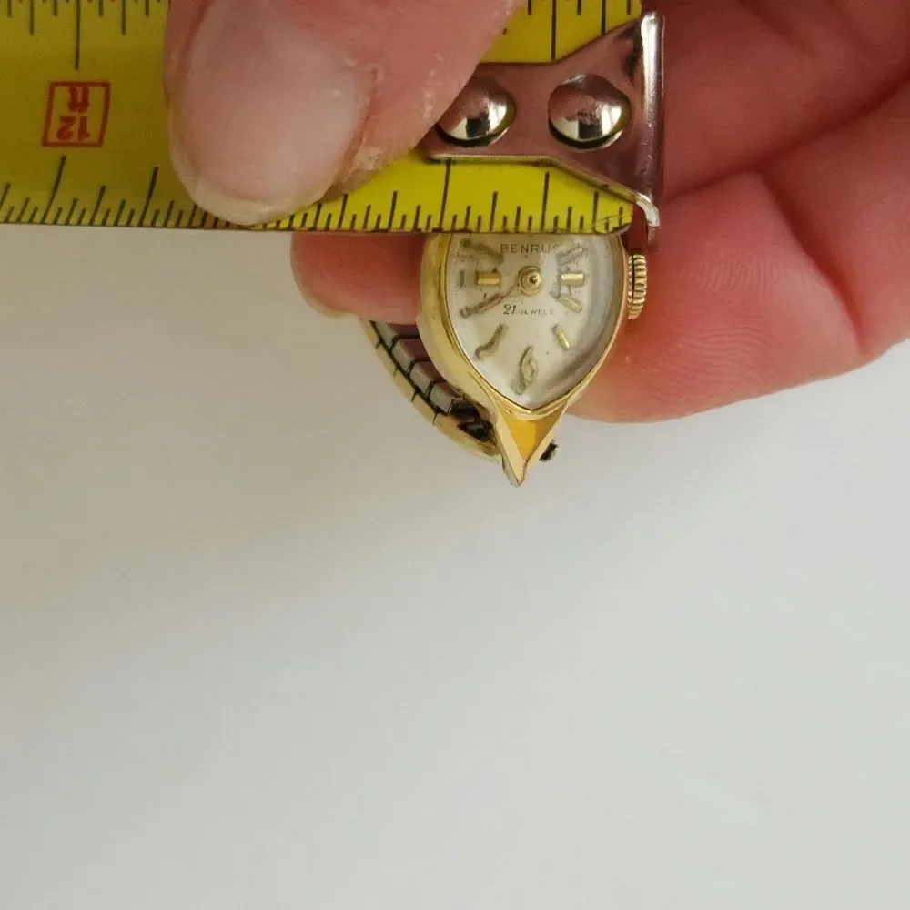 Ladies Vintage Benrus 21 jewels gold watch